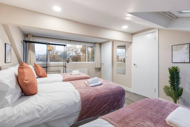 Convenient Spacious house Seven sisters Station6